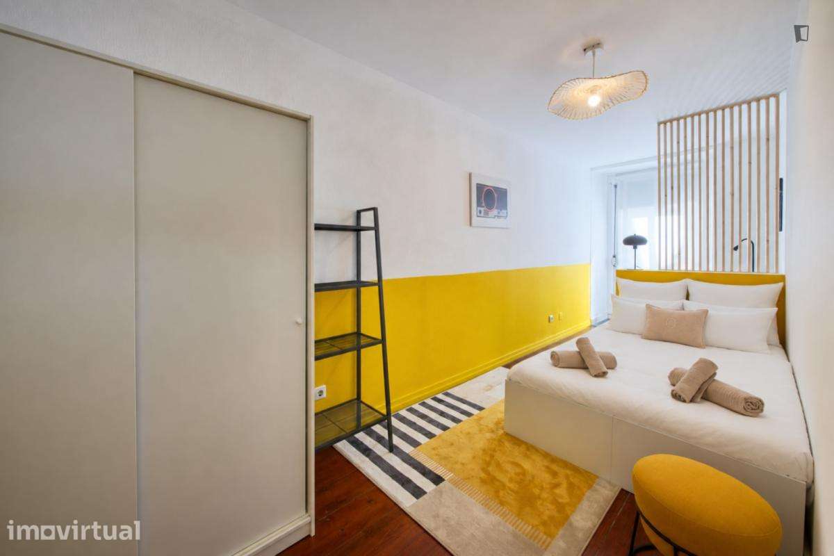 Quarto - localizado em Avenida da Liberdade Lisbon