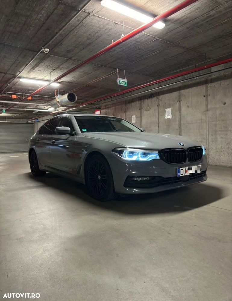 BMW Seria 5 530d xDrive AT - 13