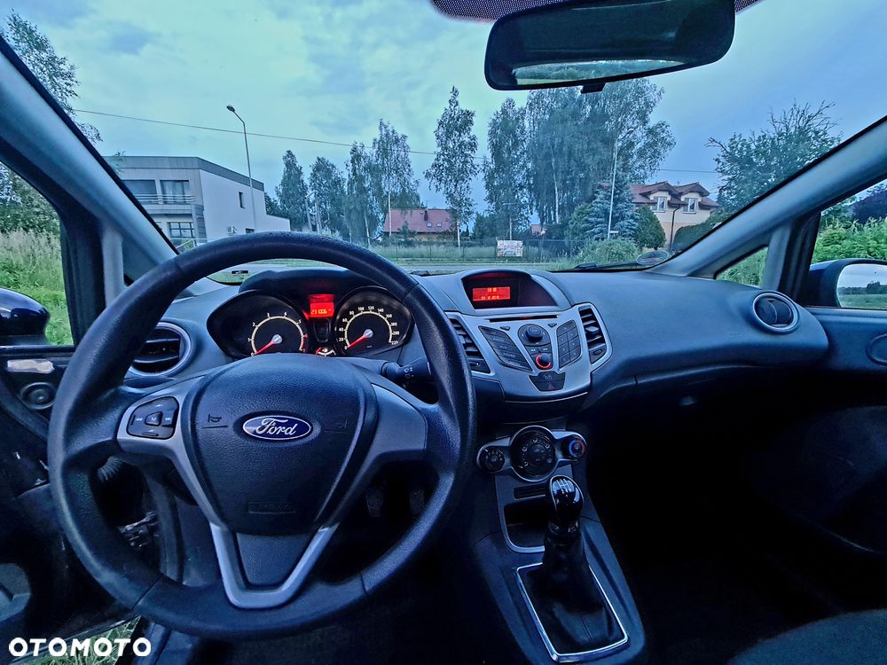 Ford Fiesta - 20