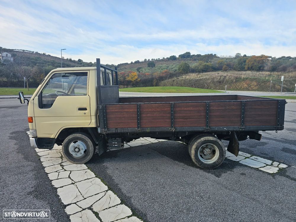 Toyota Dyna - 5