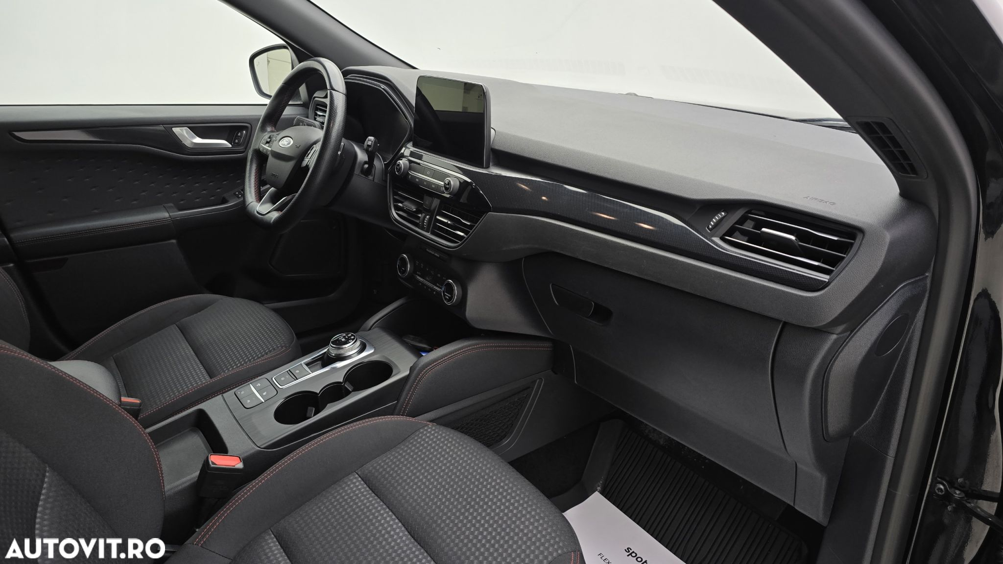 Ford Kuga - 20