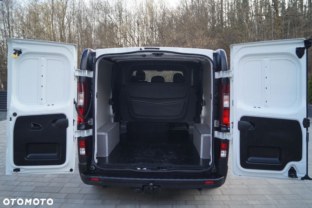 Opel Vivaro - 32