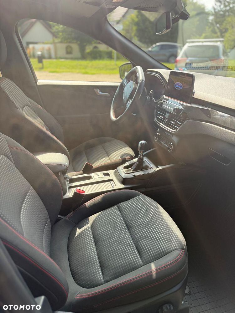Ford Kuga 1.5 EcoBoost FWD ST-Line - 16