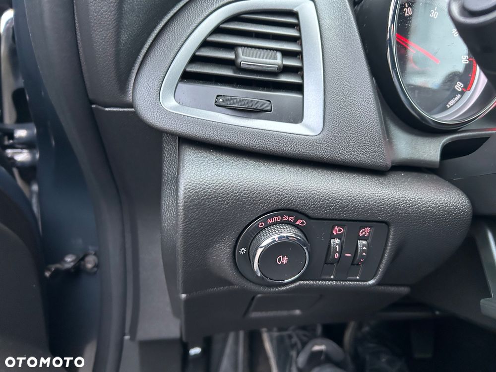 Opel Astra 1.6 D (CDTI) Start/Stop Business - 39