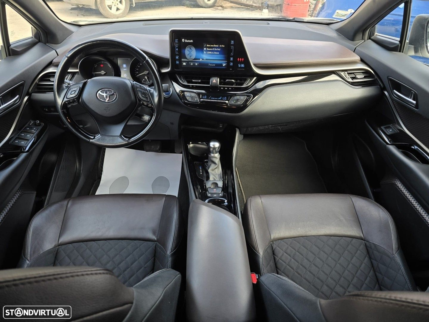 Toyota C-HR 1.8 HSD Exclusive+P.Luxury - 11