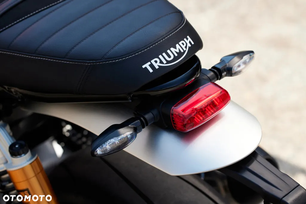 Triumph Speed Twin - 12