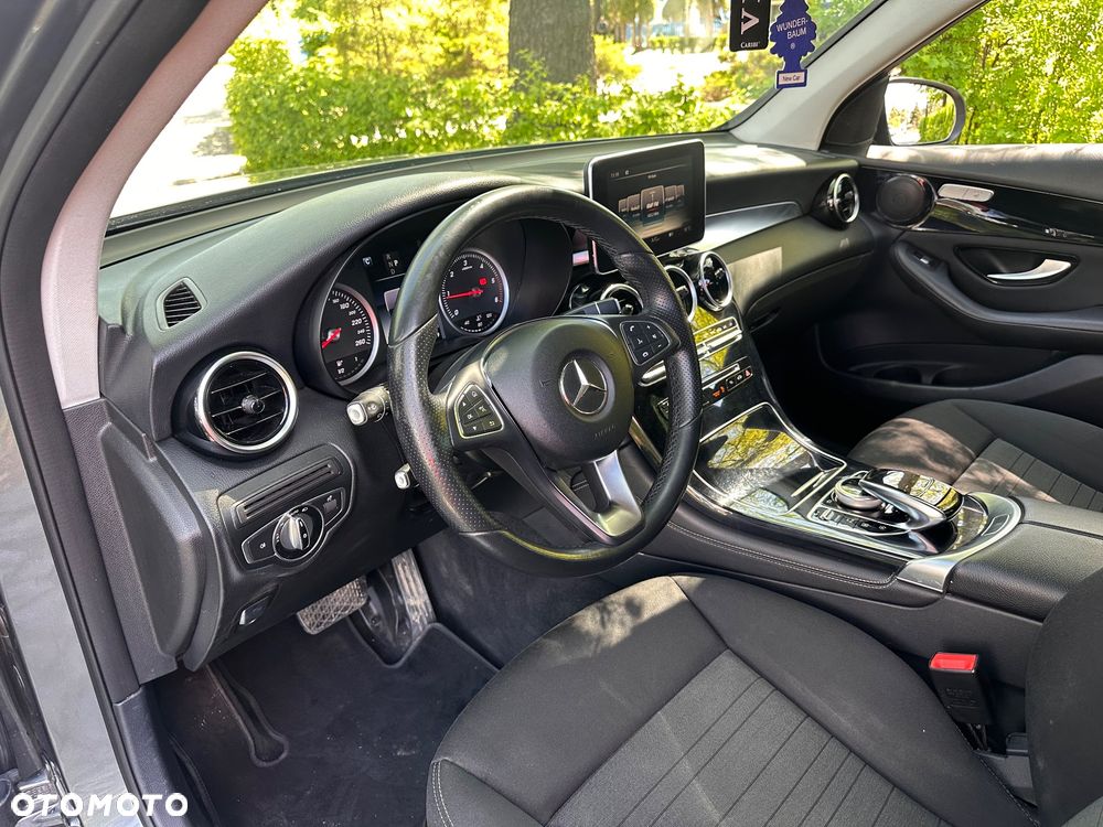 Mercedes-Benz GLC - 14