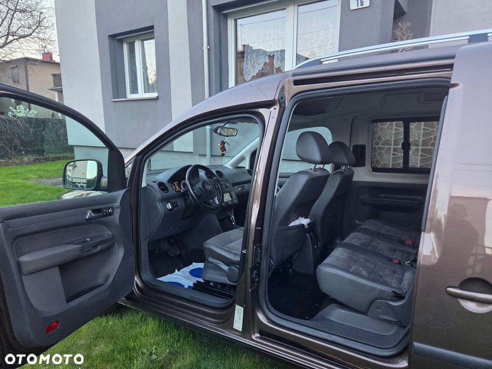 Volkswagen Caddy Highline DSG - 16