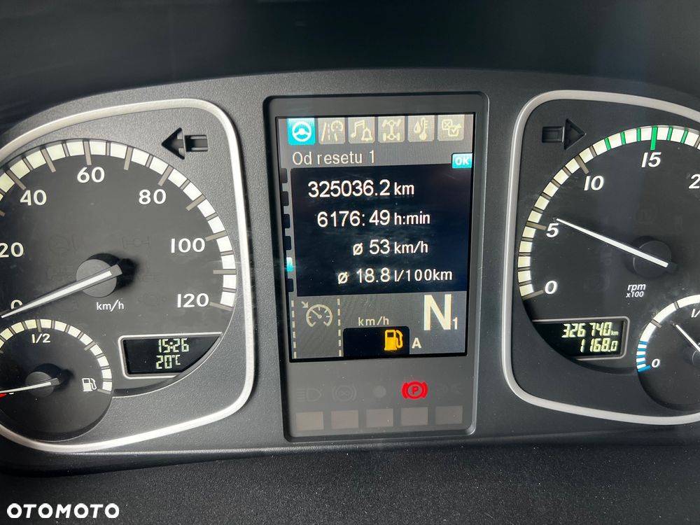 Mercedes-Benz ATEGO - 32