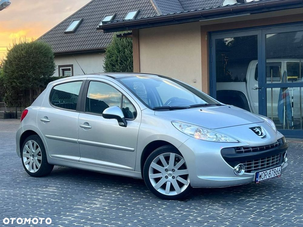 Peugeot 207 1.6 THP Platinum - 24