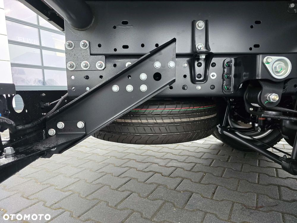 FUSO Canter 3C15 - 11