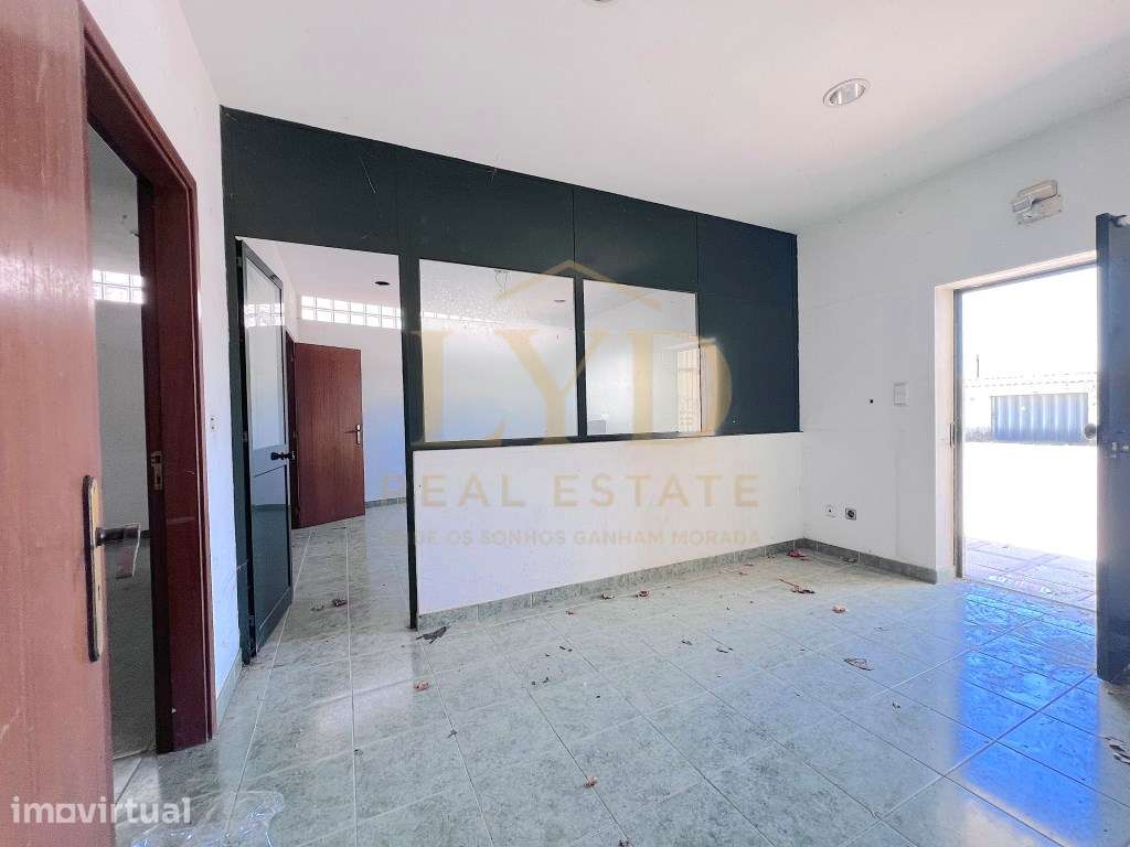 Espaço de Arrecadação e Arrumos com 570 m² em Penamaior, Paços de F... - Grande imagem: 2/16