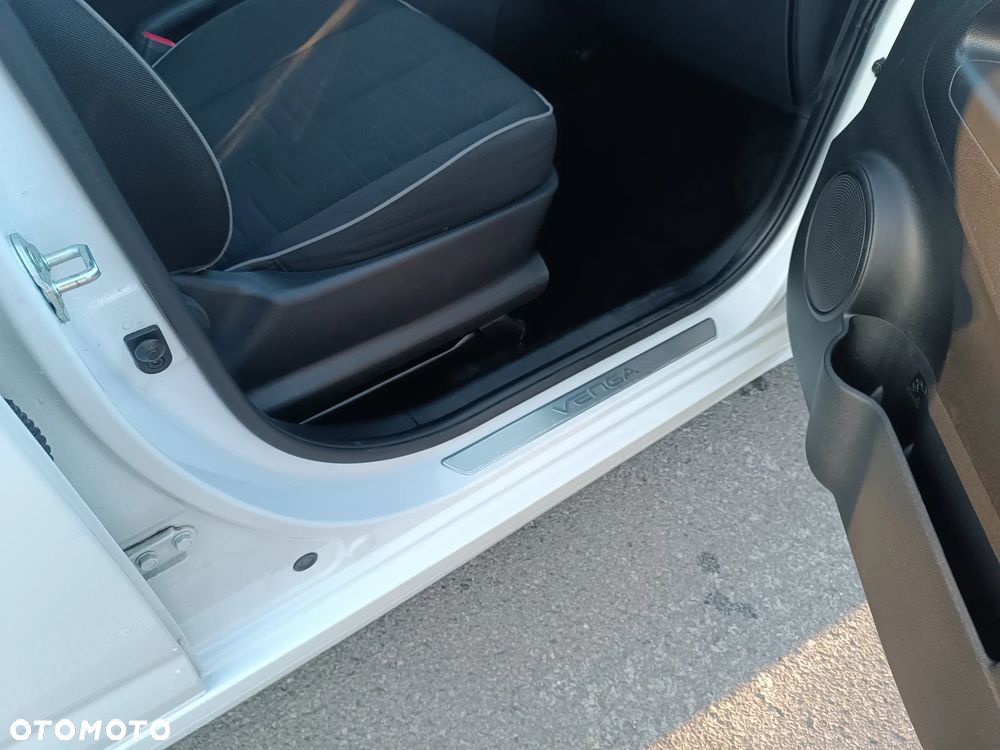 Kia Venga 1.4 Business Line - 30