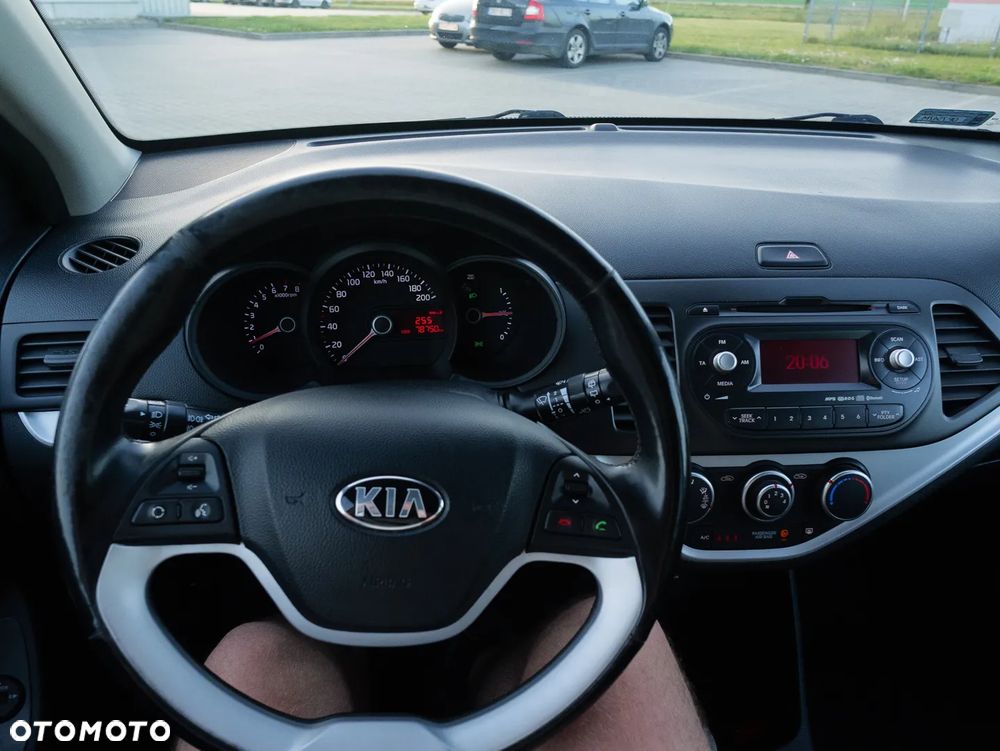 Kia Picanto 1.2 L - 23
