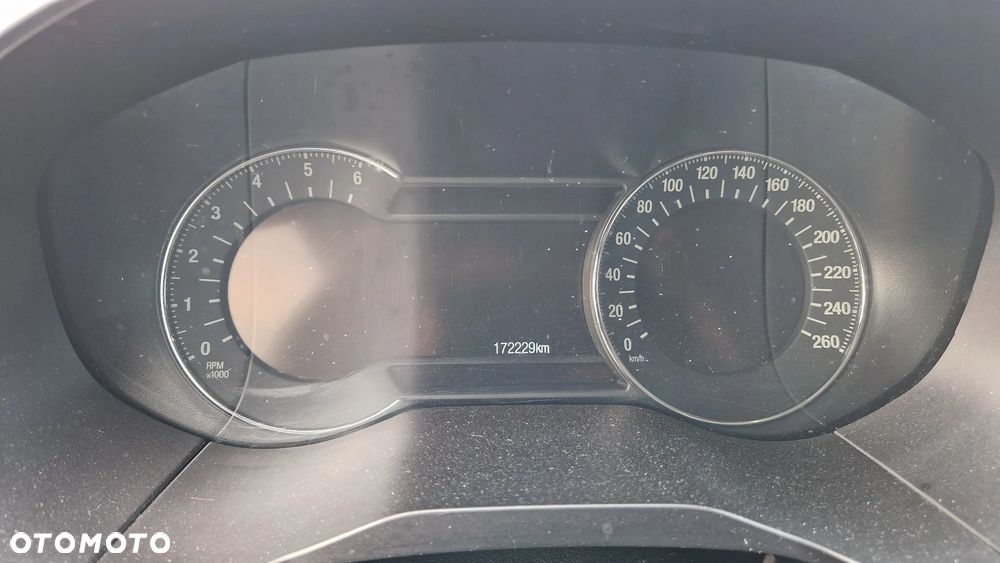 Ford S-Max - 11