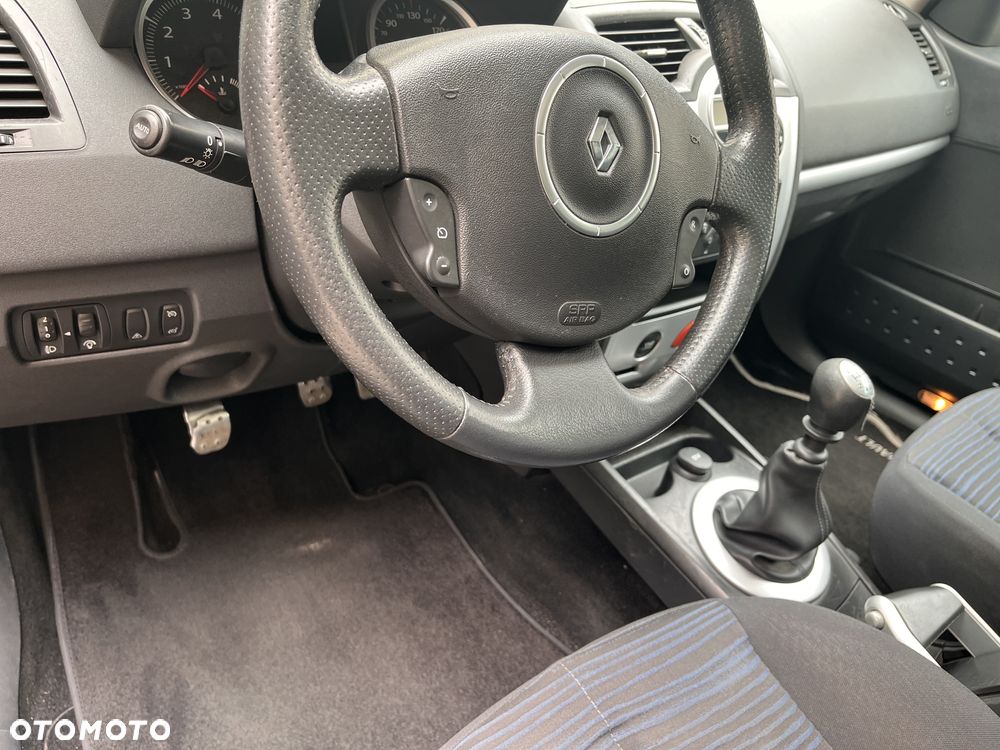 Renault Megane 1.9 dCi Dynamique - 10