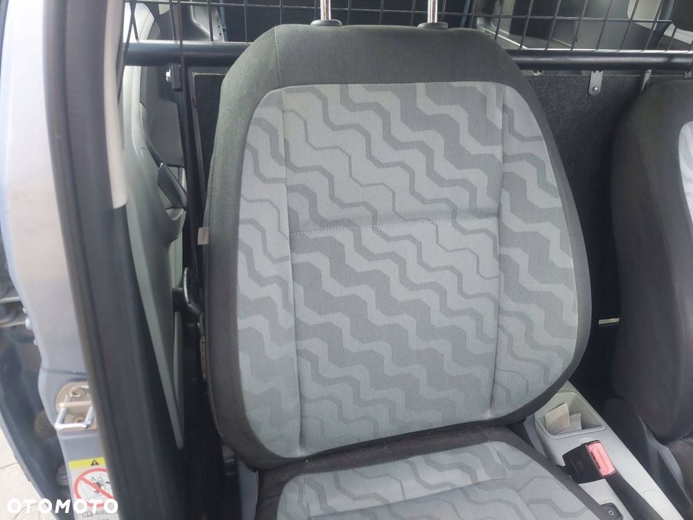 FOTEL PRAWY PRZÓD SKODA ROOMSTER I - 5