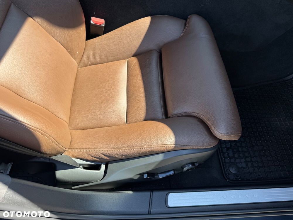 Volvo V60 B4 D Inscription - 17