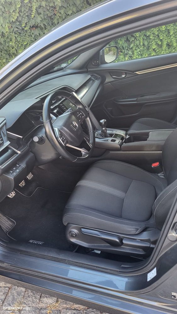 Honda Civic 1.0 i-VTEC Elegance - 16