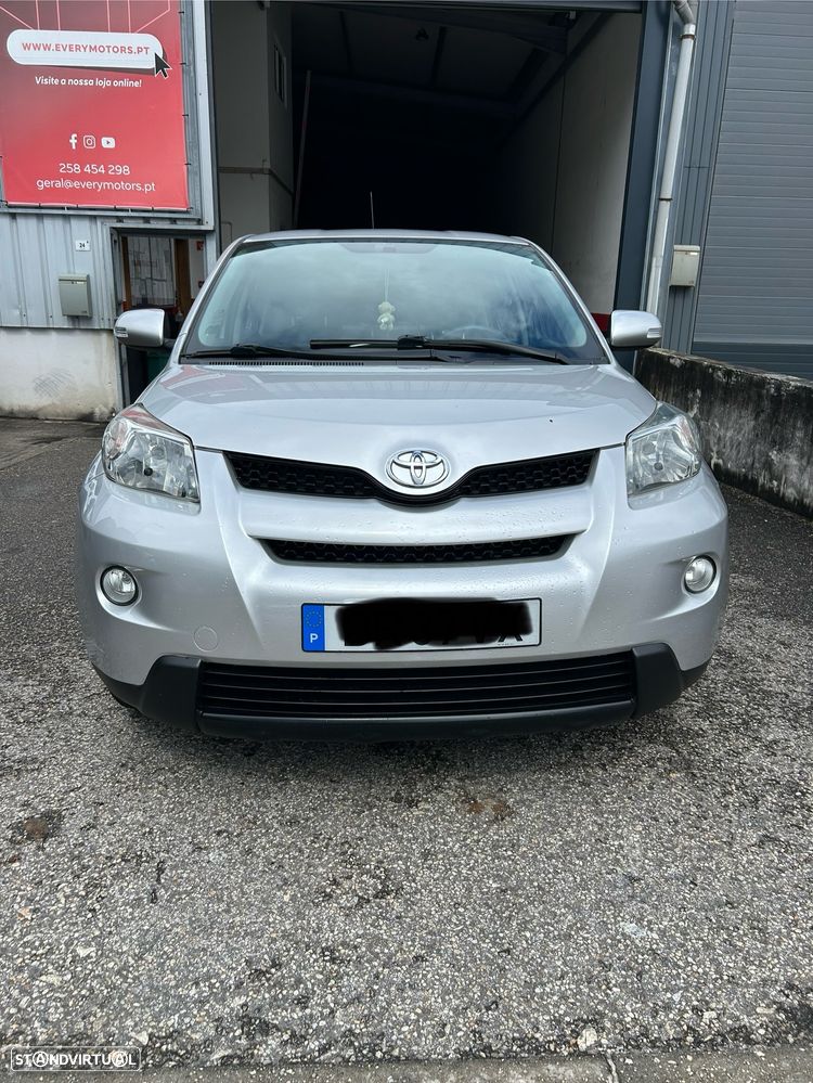 Toyota Urban Cruiser 1.4 D-4D 4x2 - 2