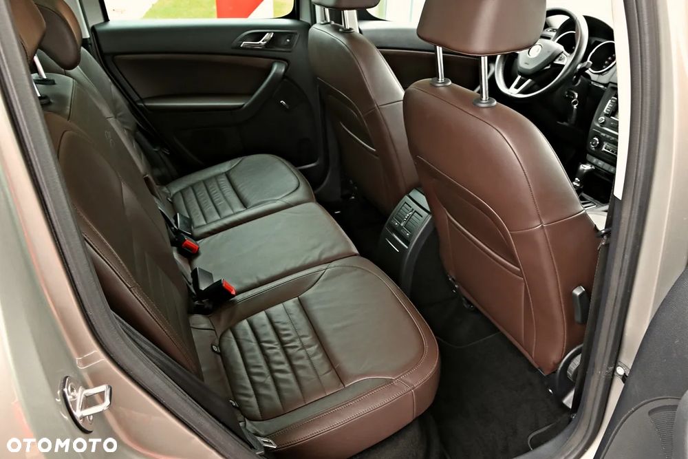 Skoda Yeti 1.4 TSI 4x2 L&K DSG - 32