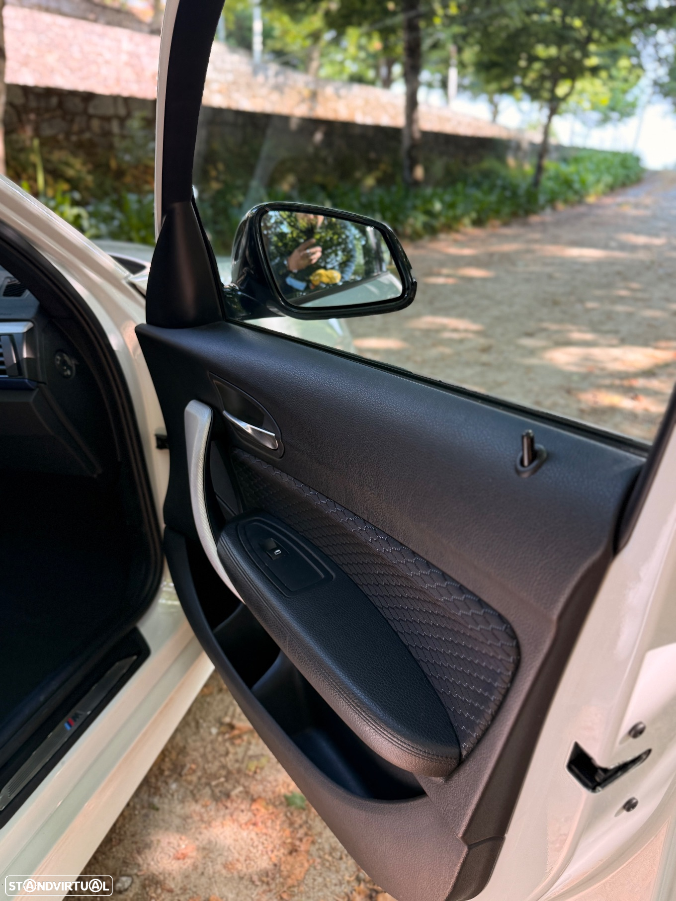 BMW 118 i Pack M - 14