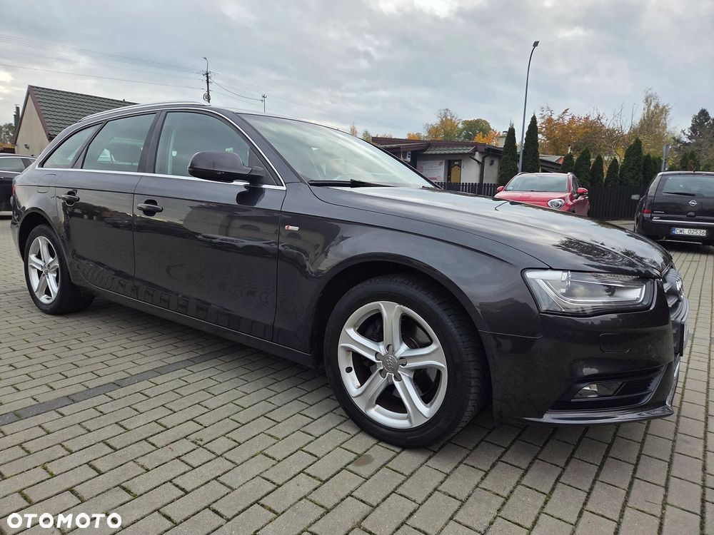 Audi A4 Avant 1.8 TFSI S line Sportpaket - 3