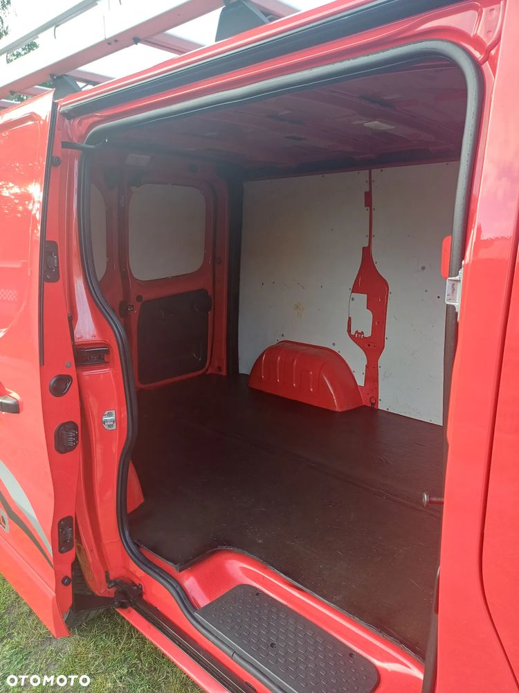 Opel Vivaro - 21