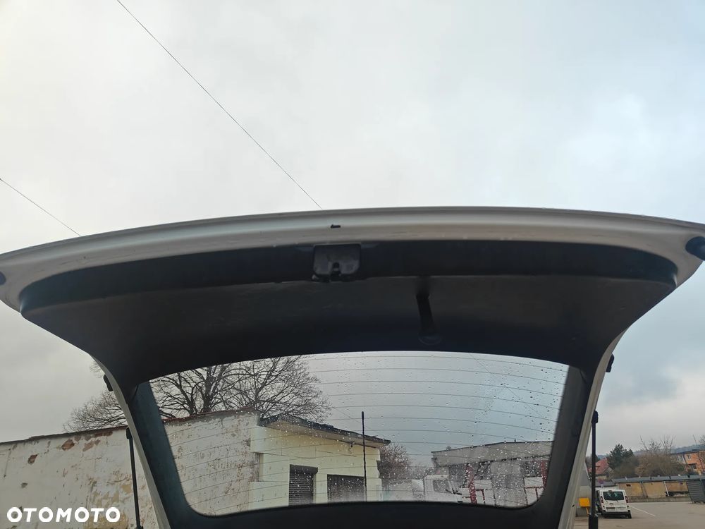 Skoda Octavia 1.6 TDI DPF Ambition - 12