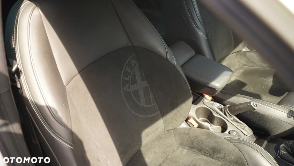 Alfa Romeo Giulietta 1.4 TB 16V Multiair - 14