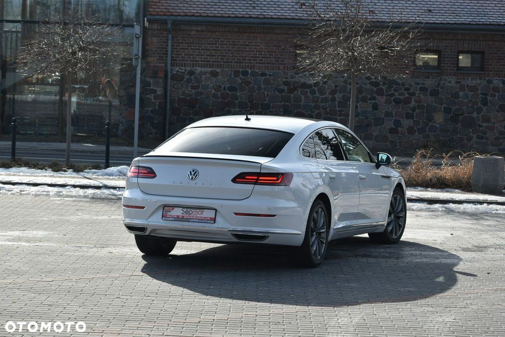 Volkswagen Arteon 2.0 TDI R-Line DSG - 24