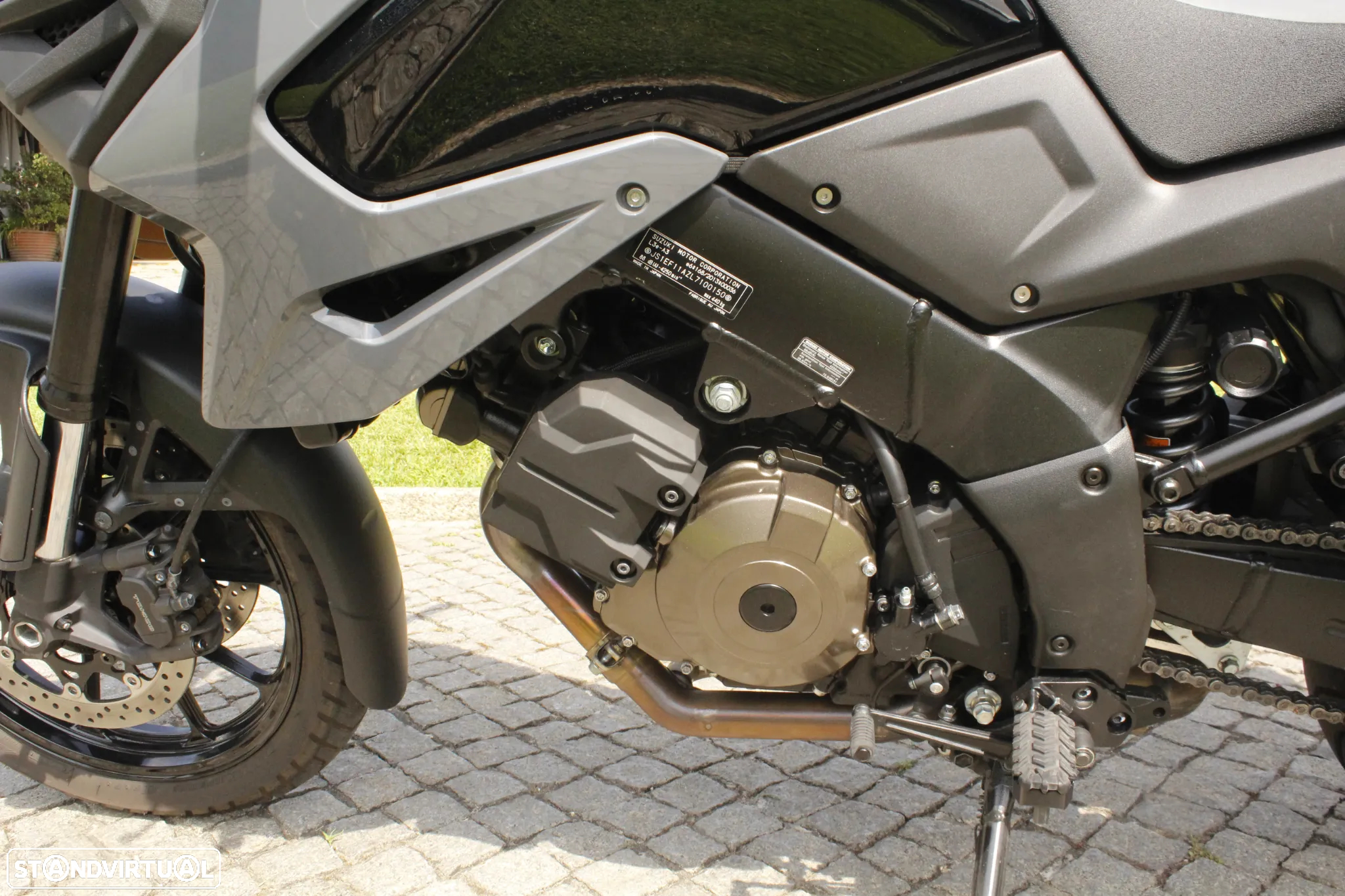 Suzuki DL V-Strom 1050 - 24
