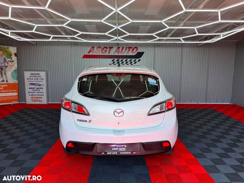 Mazda 3 - 7
