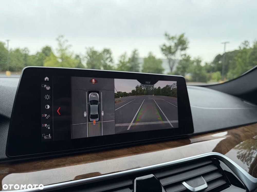 BMW Seria 5 520d Luxury Line - 23