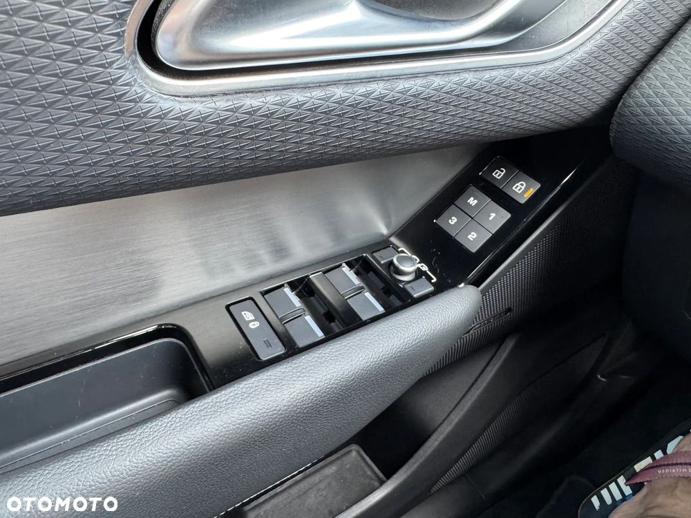 Land Rover Range Rover Velar 2.0 D200 mHEV R-Dynamic SE - 34