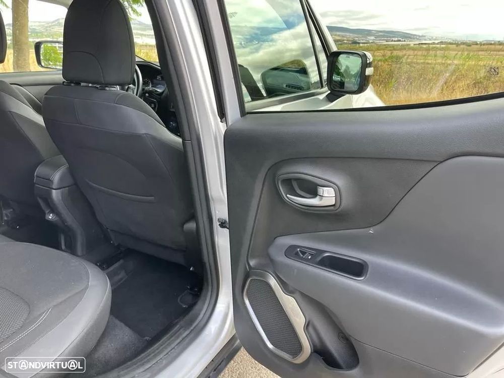 Jeep Renegade 1.6 MJD Limited DCT - 16