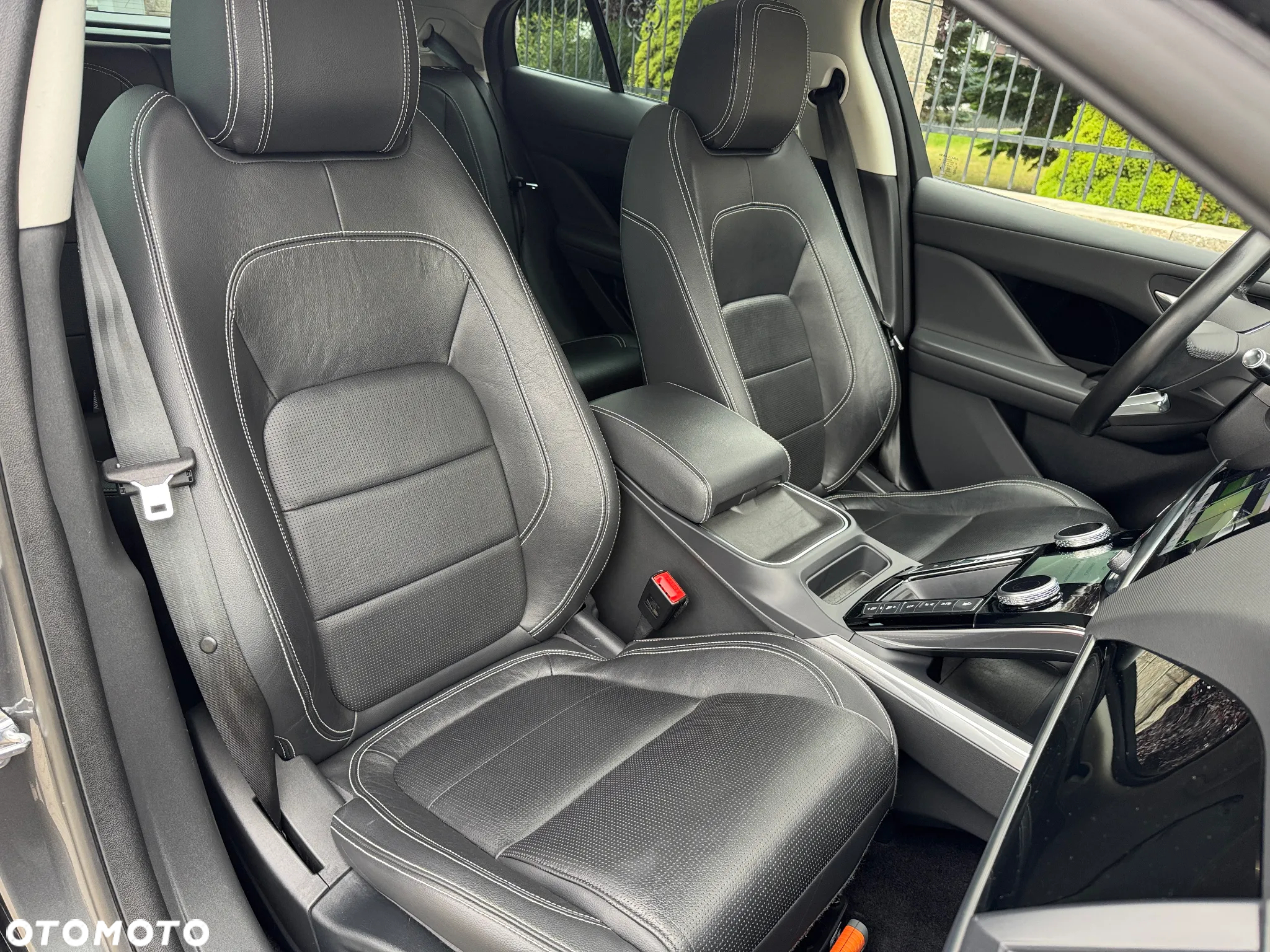 Jaguar I-Pace EV400 AWD HSE - 10