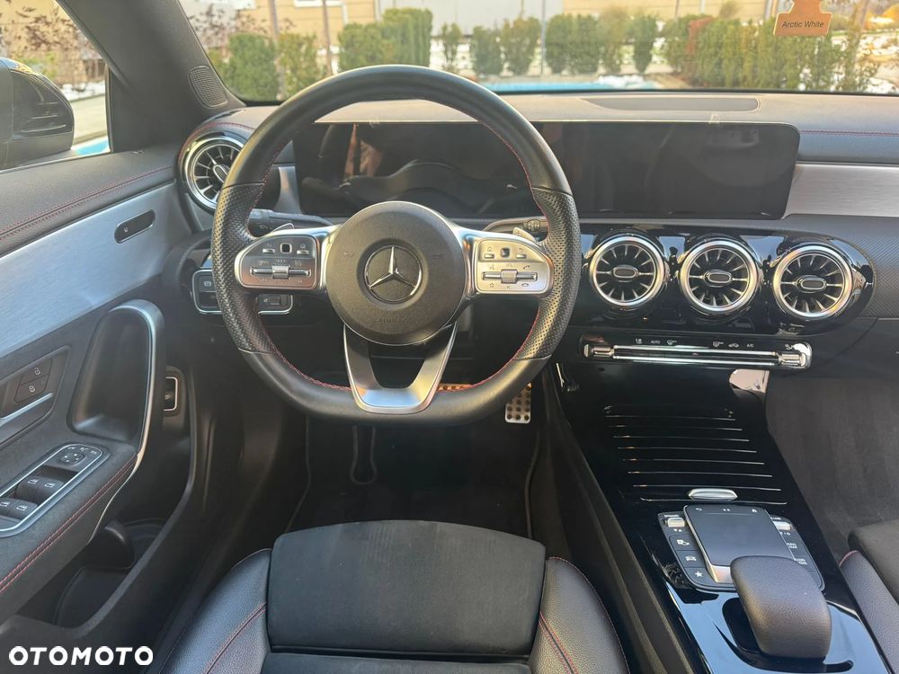 Mercedes-Benz CLA 200 AMG Line 7G-DCT - 17