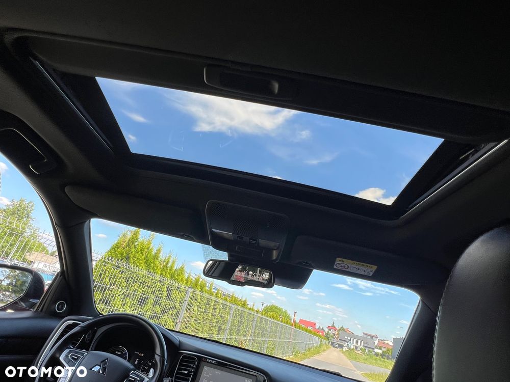 Mitsubishi Outlander 2.4 4WD Diamant - 14
