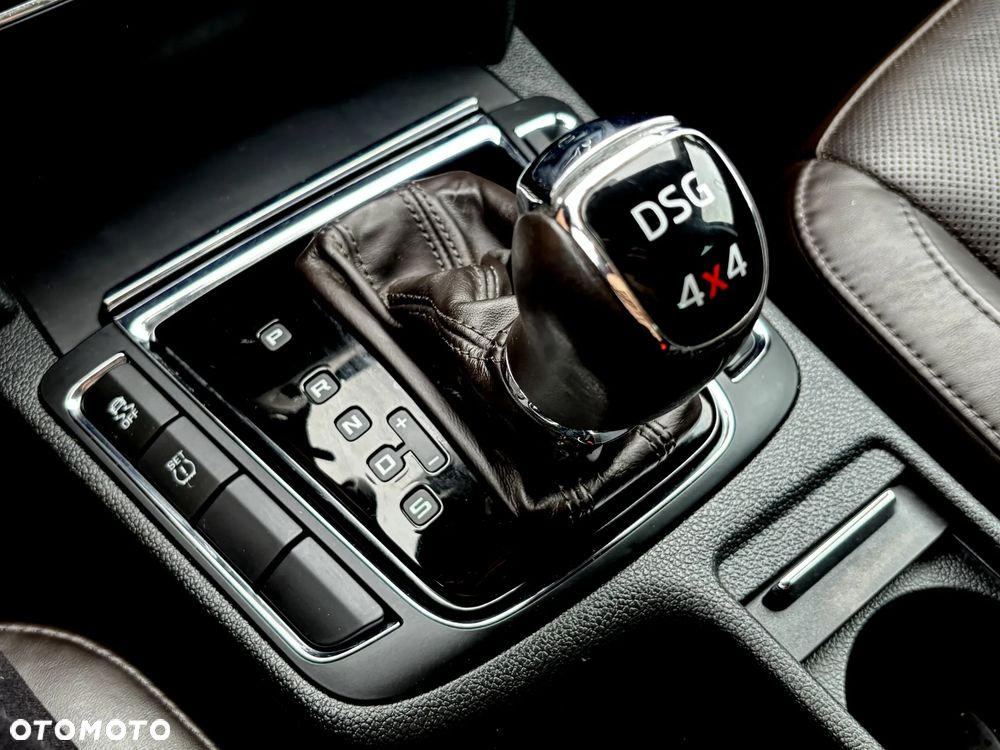 Skoda Superb 3.6 V6 4x4 DSG L&K - 27