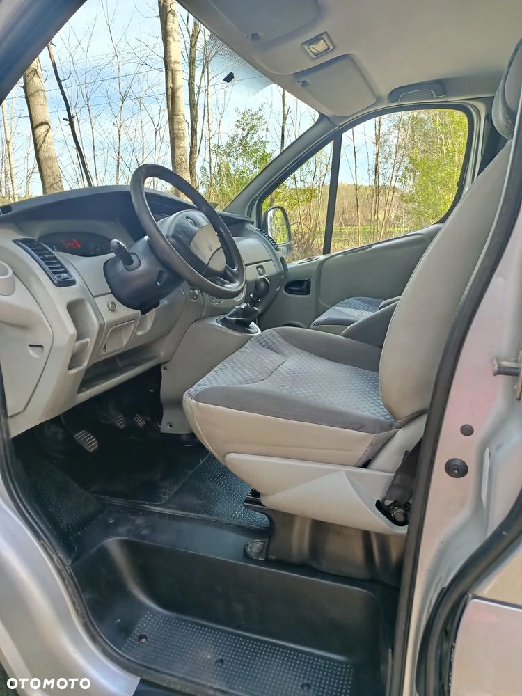 Renault Trafic - 10