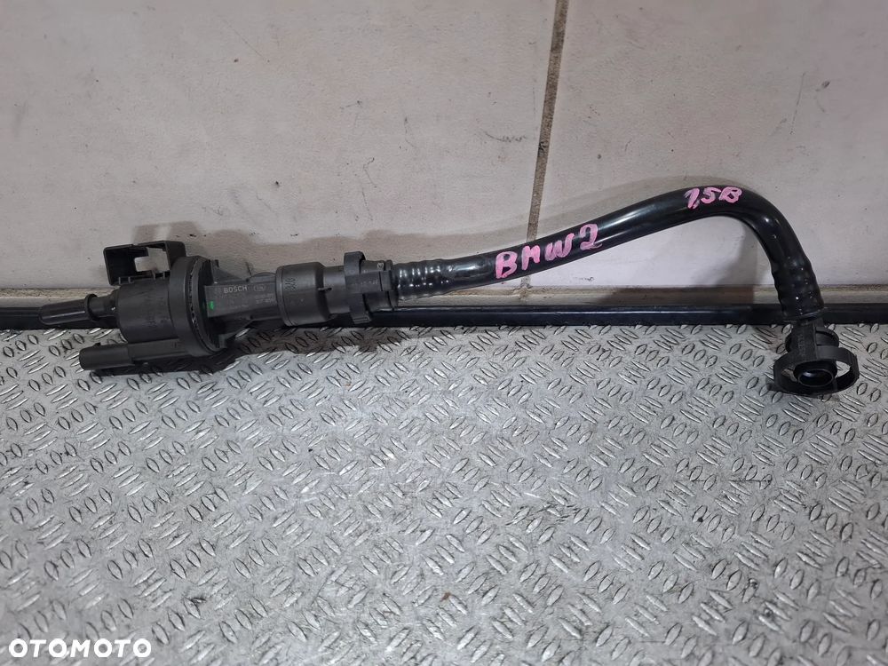 Zawór odpowietrzający 1,5B BMW 2 F45 2015 rok nr 7621174 - 1