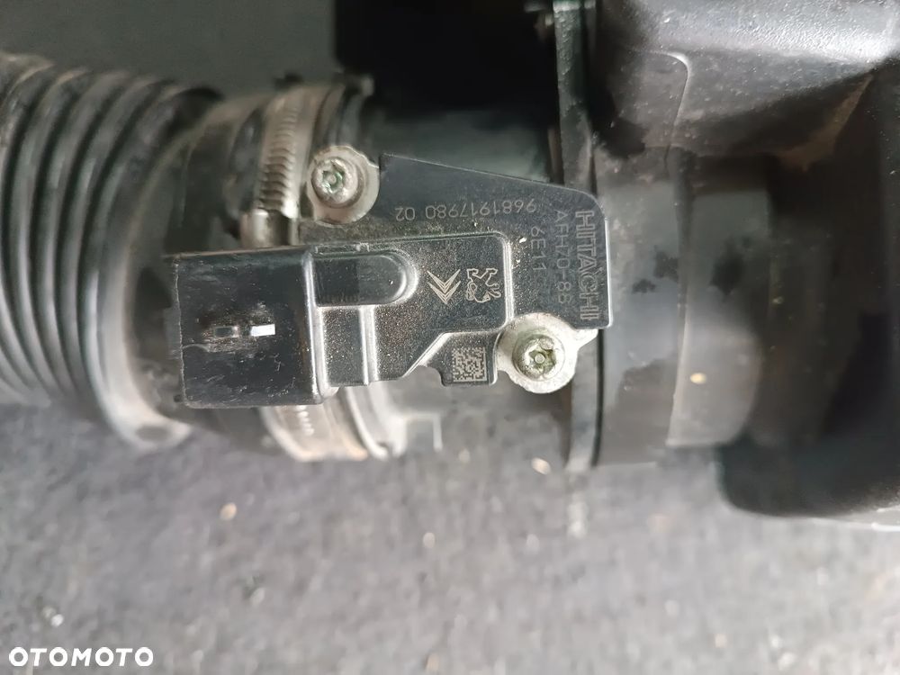 FILTR POWIETRZA OBUDOWA PEUGEOT 508 2.0 HDI - 4