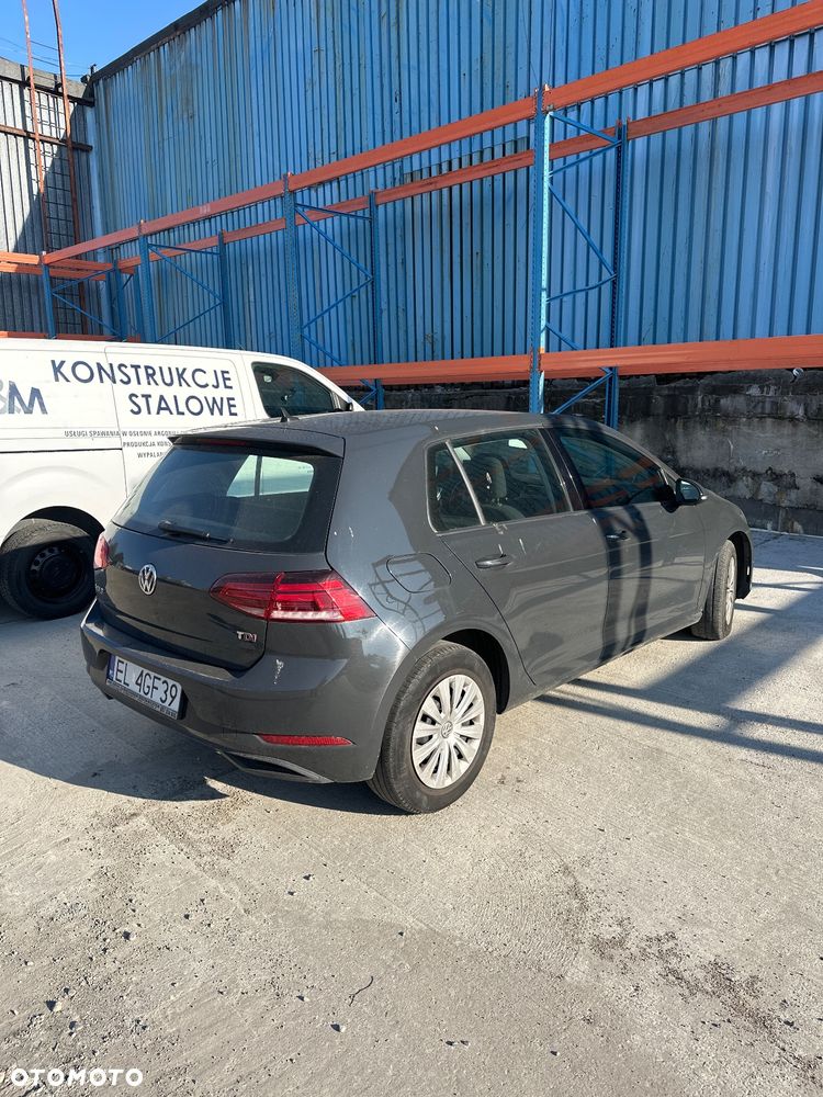 Volkswagen Golf - 4