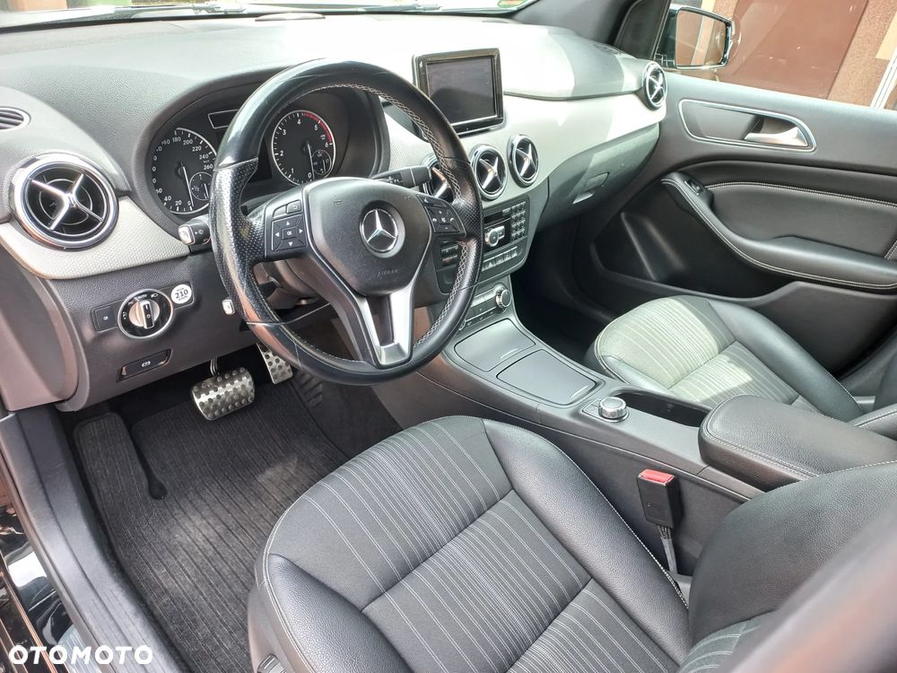 Mercedes-Benz Klasa B 180 CDI (BlueEFFICIENCY) 7G-DCT - 6