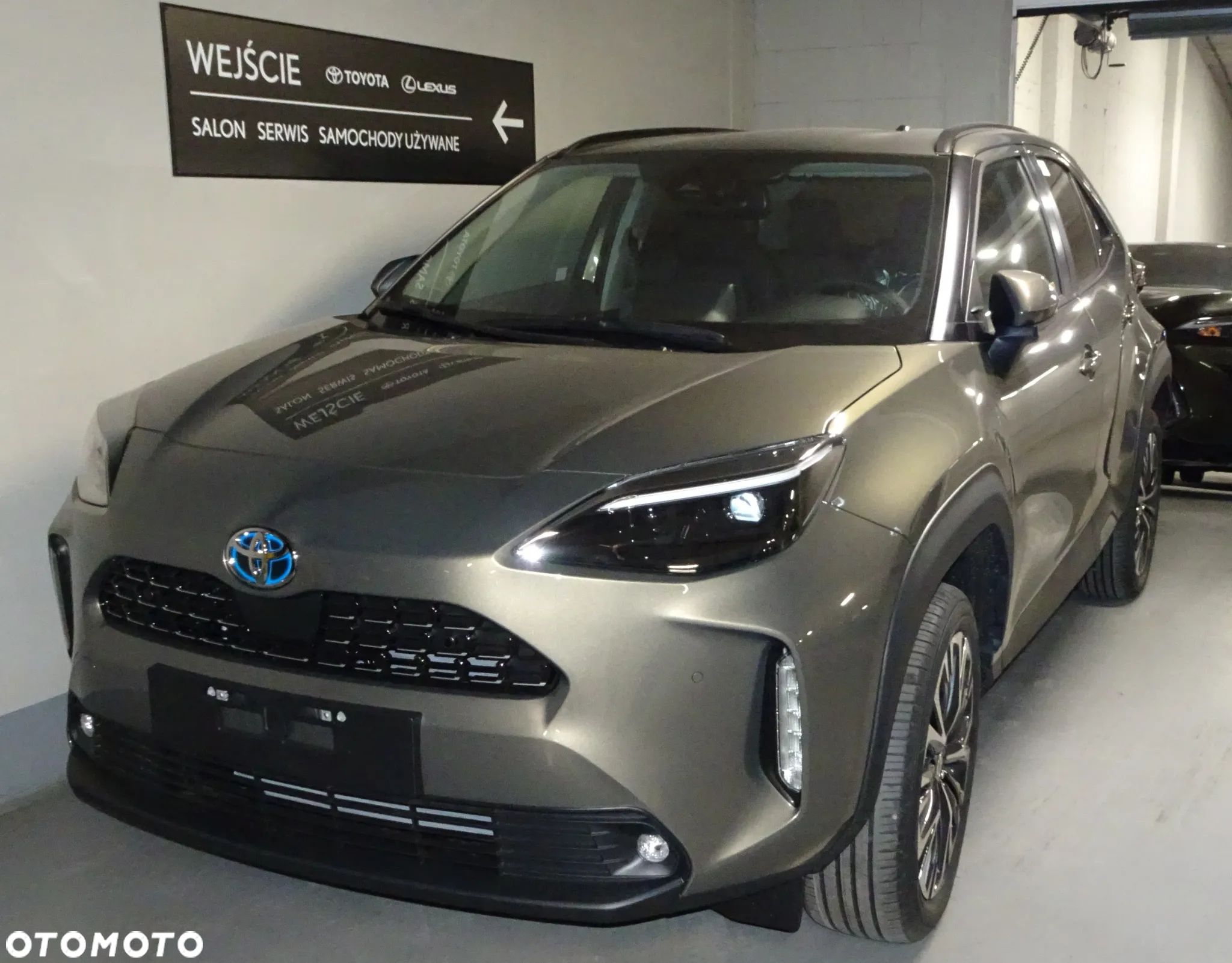Toyota Yaris Cross Hybrid 1.5 Executive 4x4 - 1
