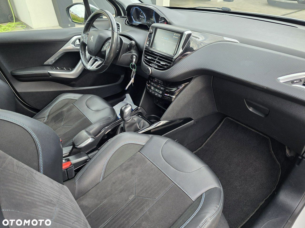 Peugeot 2008 1.2 Pure Tech Crossway S&S - 5