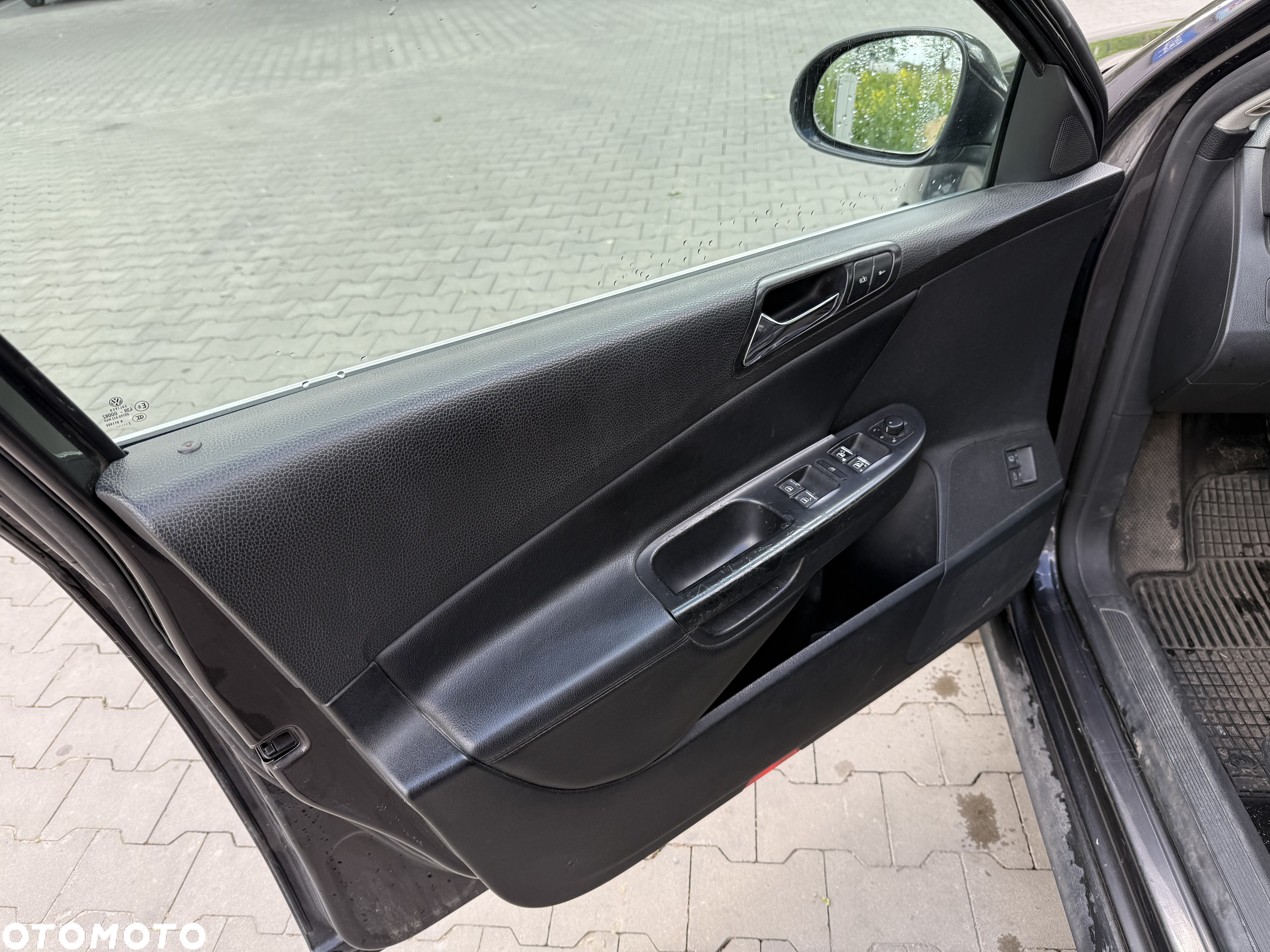 Volkswagen Passat - 15