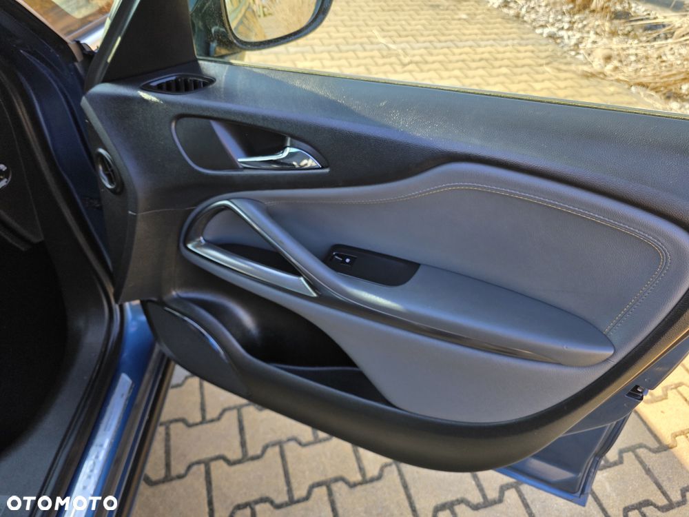 Opel Zafira Tourer 2.0 CDTI Automatik Business Innovation - 22