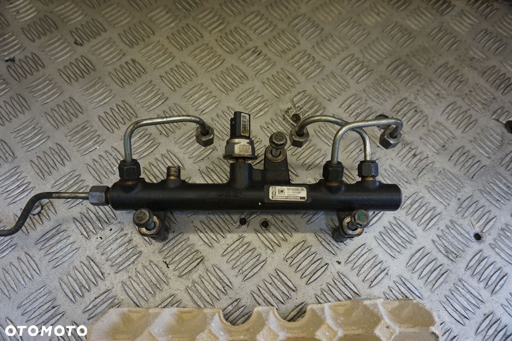 LISTWA WTRYSKOWA KUGA I MK1 2.0 TDCI 9681909680 FORD 2008-2013 - 1